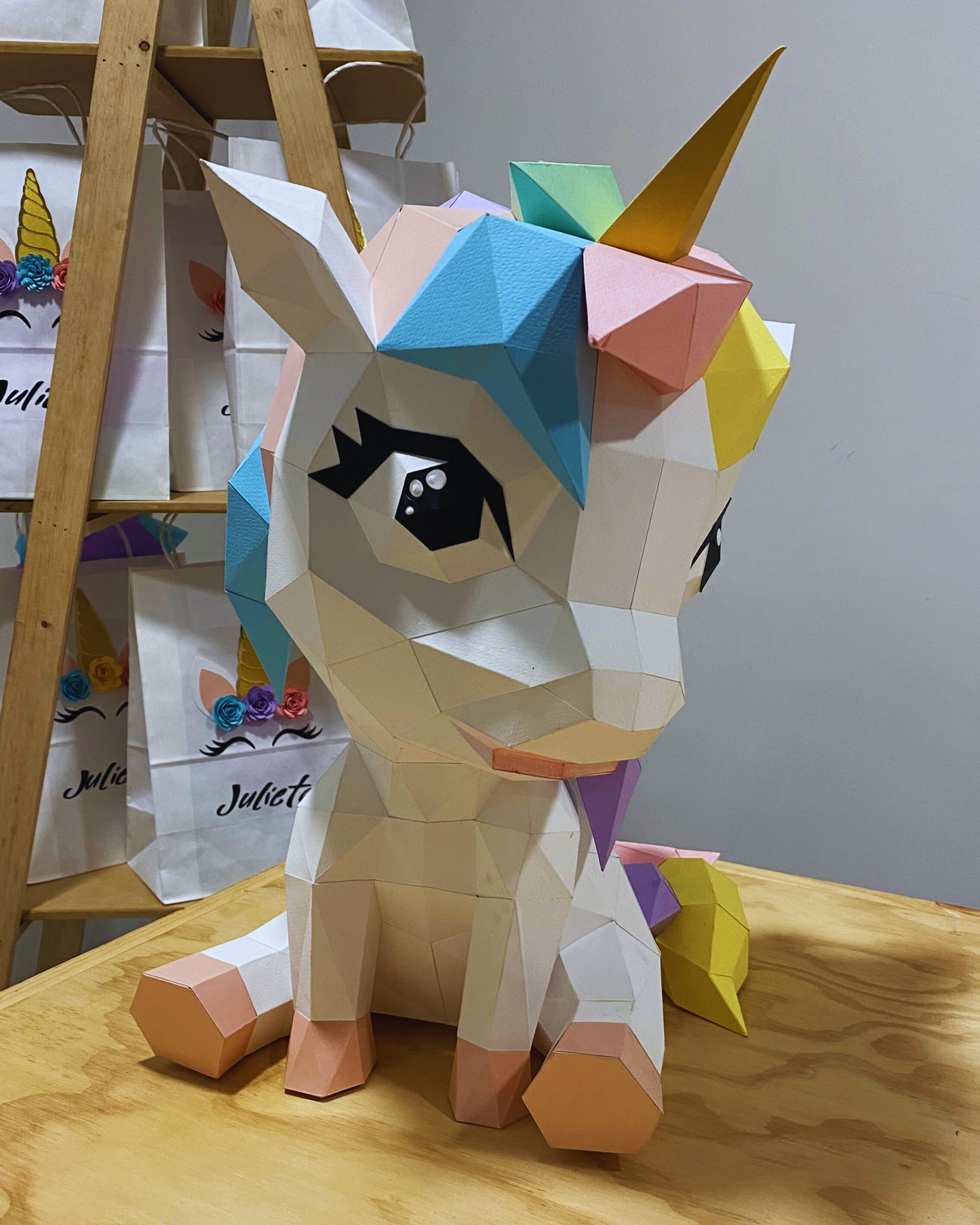 Unicornio Sentado