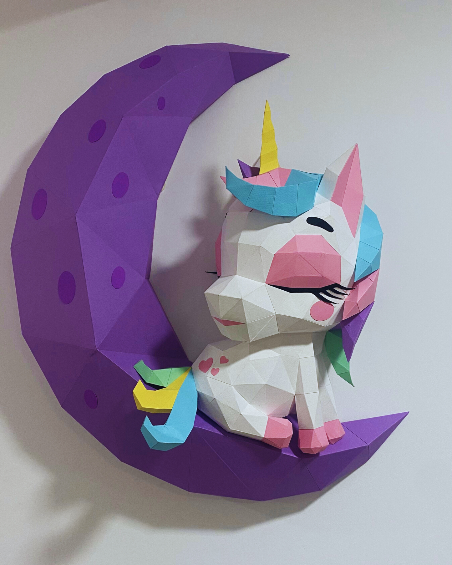 Unicornio Bebé en la Luna